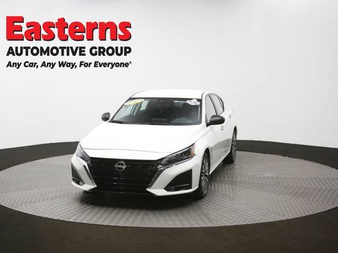 Used 2025 Nissan Altima 2.5 SV FWD image 53