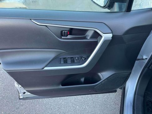 Used 2023 Toyota RAV4 LE image 15