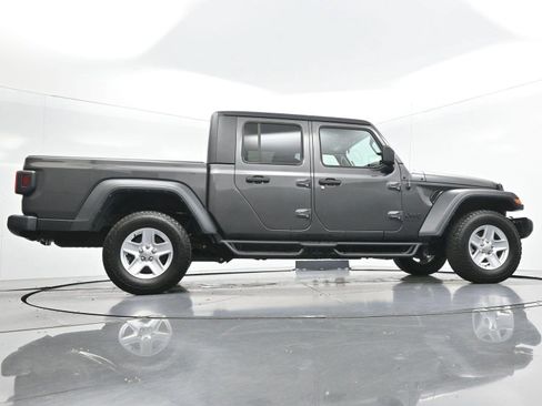 Used 2023 Jeep Gladiator Sport AWD/4WD image 46