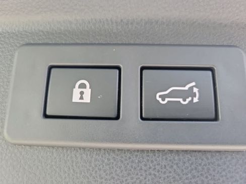 Certified 2023 Subaru Forester Premium AWD/4WD image 31