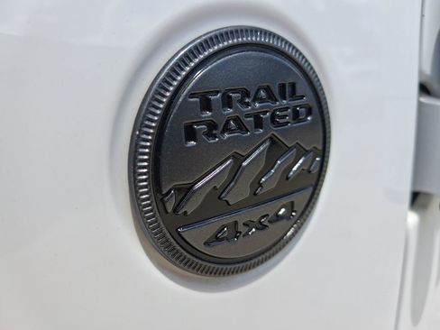 Used 2021 Jeep Wrangler Unlimited Sahara AWD/4WD image 29