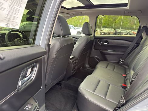 Certified 2024 Nissan Rogue SL w/ SL Premium Package AWD/4WD image 30