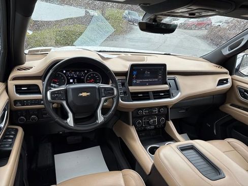 Used 2021 Chevrolet Tahoe Premier w/ Premium Package image 11