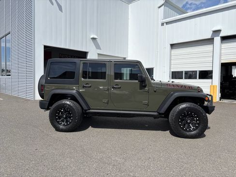 Used 2016 Jeep Wrangler Unlimited Sport AWD/4WD image 8