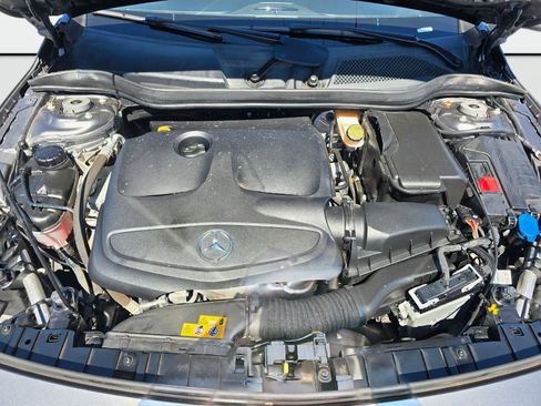 Used 2019 Mercedes-Benz GLA 250 image 11
