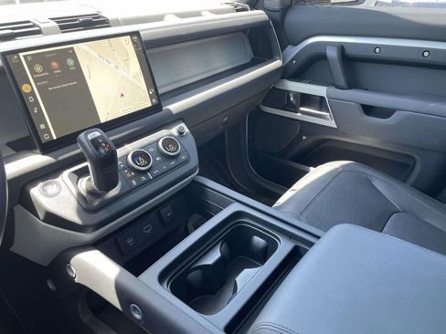 Used 2024 Land Rover Defender 110 SE AWD/4WD image 26