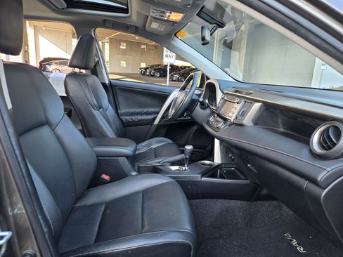 Used 2014 Toyota RAV4 Limited FWD image 31
