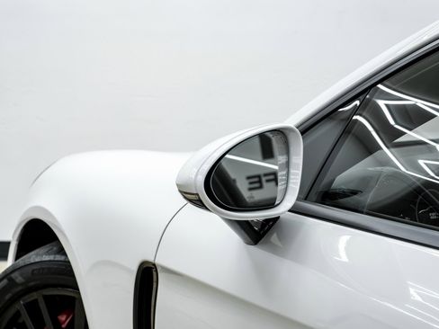 Used 2019 Porsche Panamera 4 image 40