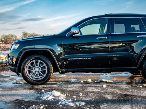 Used 2014 Jeep Grand Cherokee Limited image 36