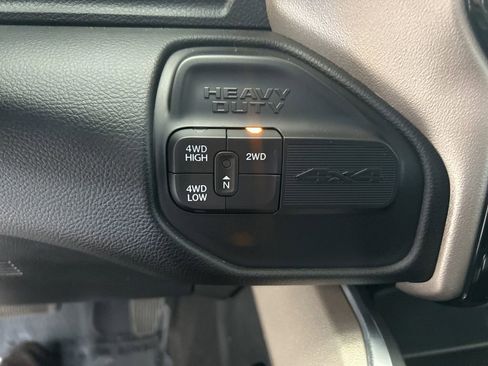 Used 2024 RAM 2500 Laramie w/ Towing Technology Group AWD/4WD image 56