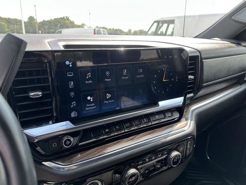 Used 2024 Chevrolet Silverado 1500 LT image 28