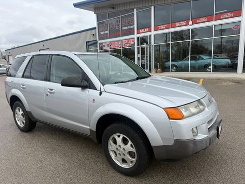 Used 2004 Saturn Vue 2WD V6 image 4