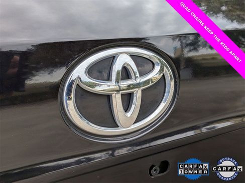 Used 2022 Toyota Highlander XLE image 5