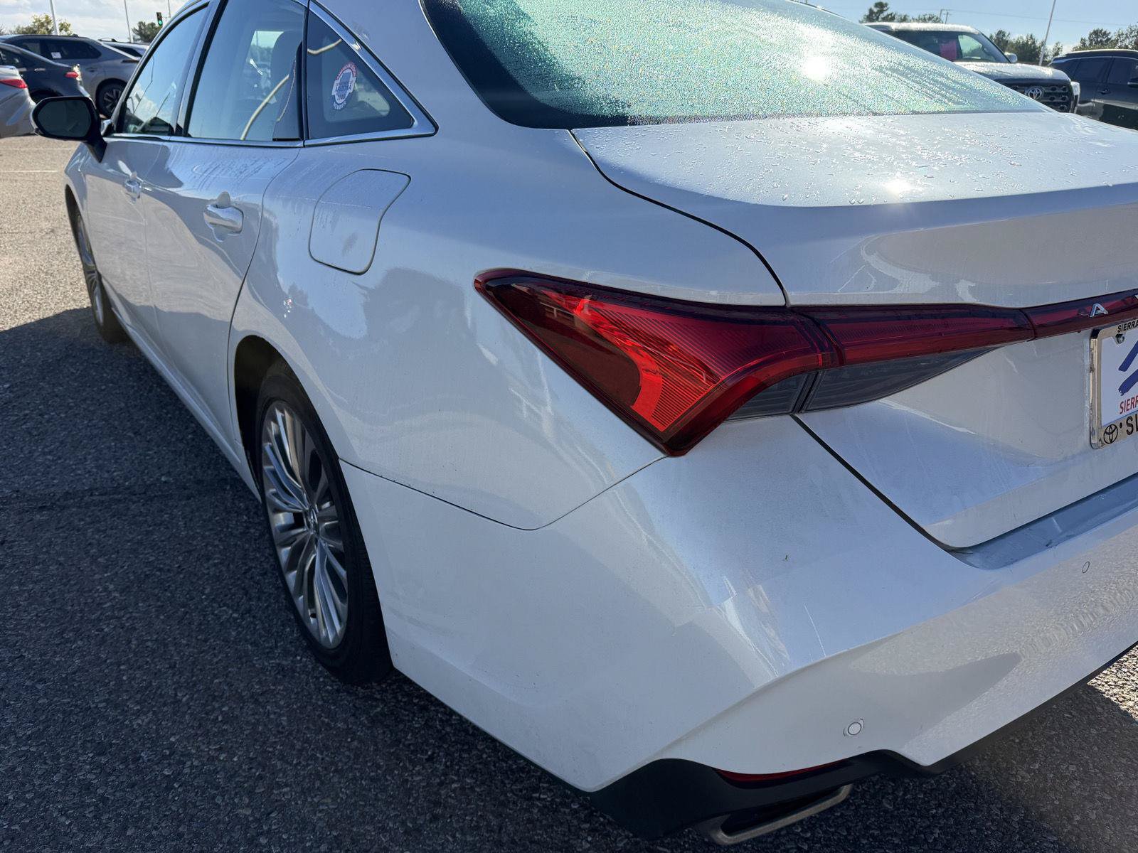 Used 2020 Toyota Avalon Limited w/ Advanced Safety Package FWD image 11