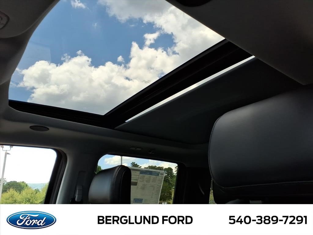 New 2026 Ford F250 Lariat w/ Black Appearance Package AWD/4WD image 7