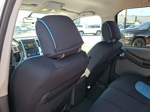 Used 2014 Nissan Xterra S AWD/4WD image 21
