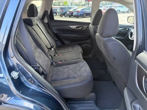 Used 2015 Nissan Rogue SV w/ SV Premium Package FWD image 14