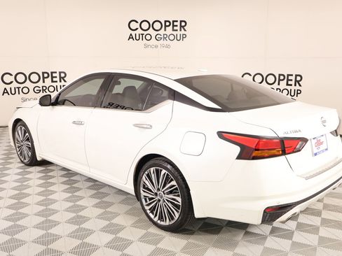 Used 2023 Nissan Altima 2.5 SL FWD image 23