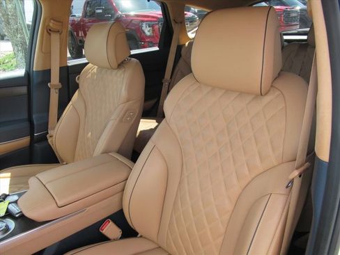 Used 2024 Genesis GV80 3.5T w/ Prestige Package image 18