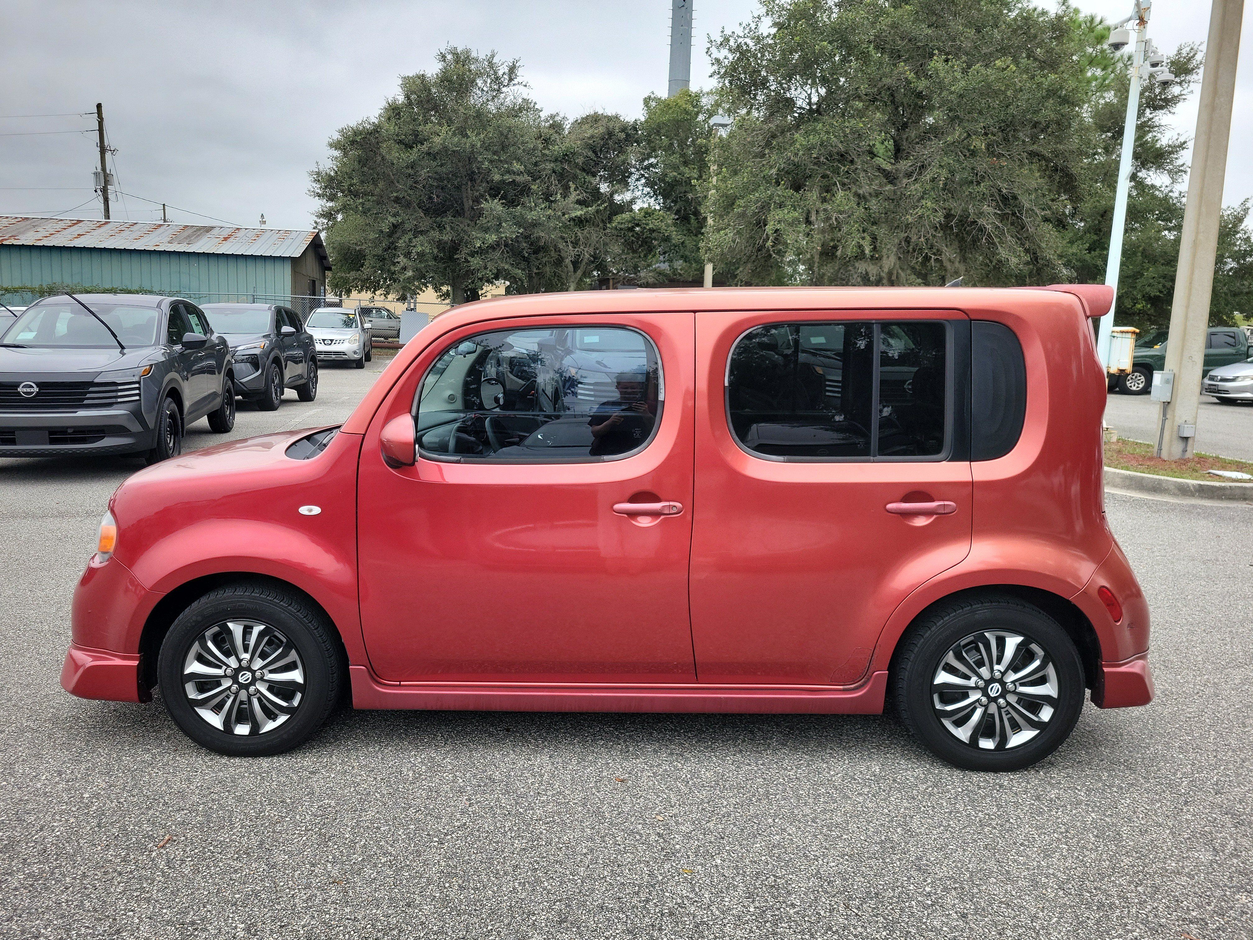 Used 2009 Nissan Cube 1.8 S w/ Ginormous Pkg FWD image 3