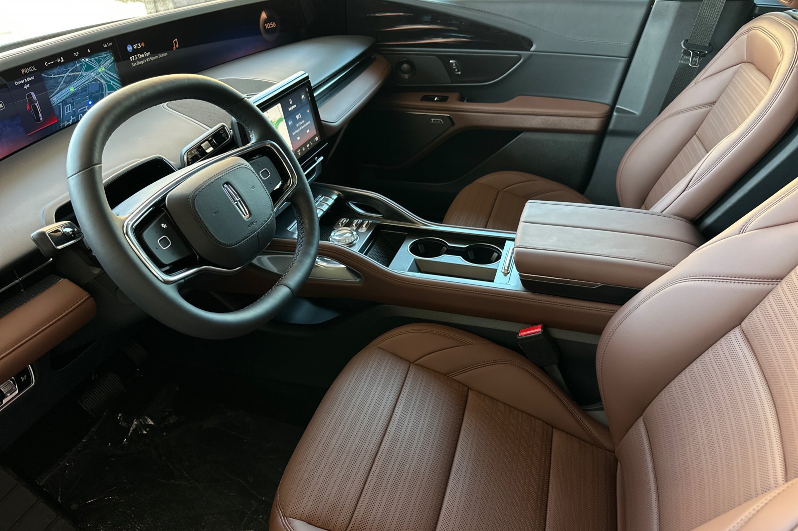 New 2026 Lincoln Nautilus Reserve AWD/4WD image 9
