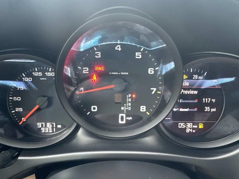 Used 2020 Porsche Macan AWD/4WD image 26
