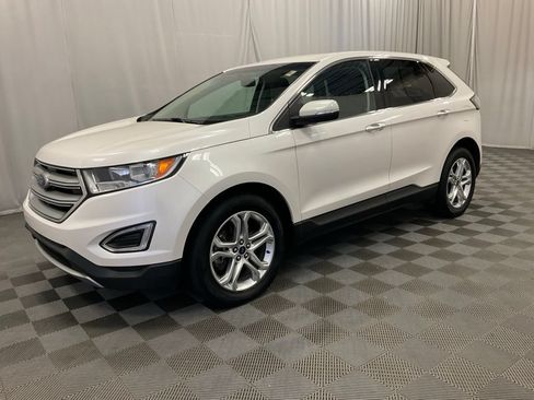 Used 2018 Ford Edge Titanium w/ Technology Package AWD/4WD image 10