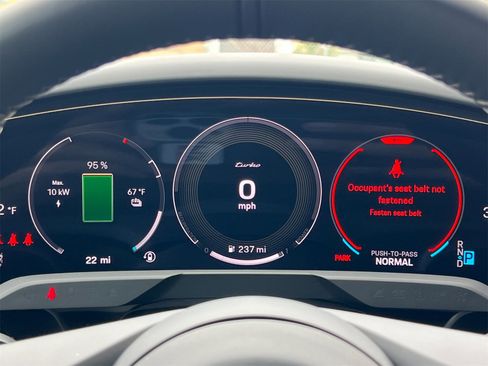 Used 2025 Porsche Taycan Turbo image 31