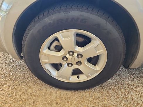 Used 2007 Ford Freestyle SEL image 24