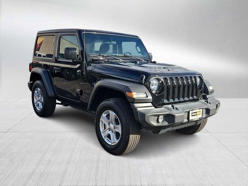 Used 2021 Jeep Wrangler Sport S image 2