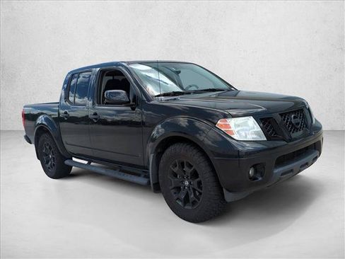 Used 2020 Nissan Frontier SV w/ Midnight Edition Floor Mats RWD image 3