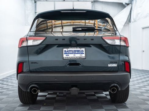 Used 2022 Ford Escape SEL w/ SEL Stealth AWD Package image 6