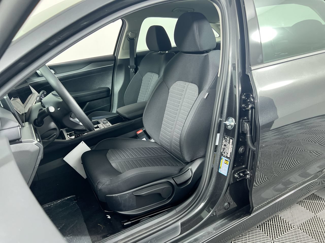 New 2026 Kia K5 LXS FWD image 13