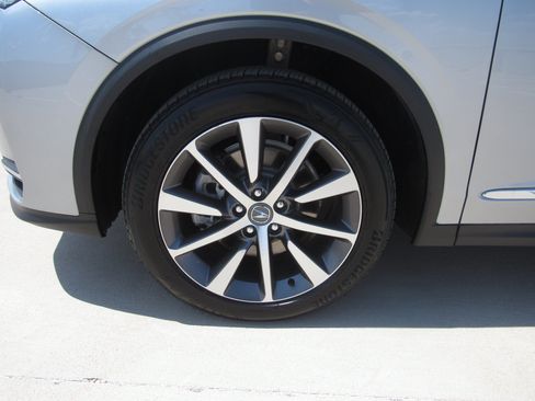 Certified 2025 Acura MDX SH-AWD w/ Technology Package image 4