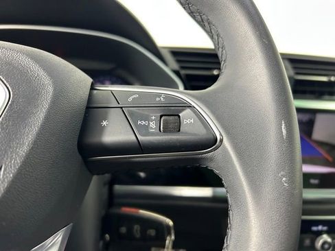 Used 2025 Audi Q3 2.0T Premium AWD/4WD image 21