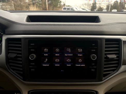 Used 2019 Volkswagen Atlas SE w/ Panoramic Sunroof Package image 37