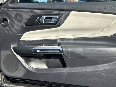 Used 2024 Ford Mustang GT Premium image 15