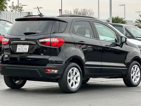 Used 2021 Ford EcoSport SE w/ SE Convenience Package image 2