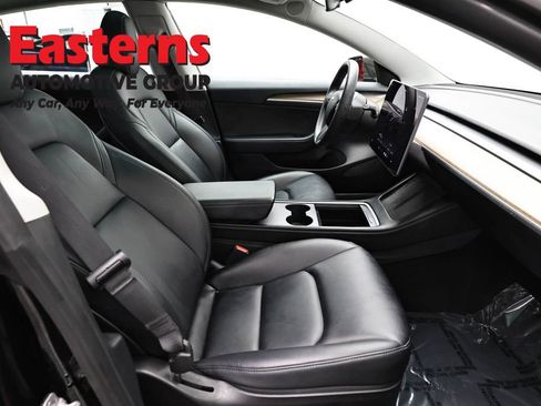 Used 2023 Tesla Model 3 Standard Range image 18