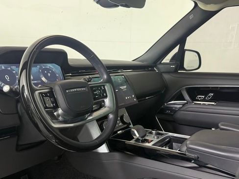 Certified 2023 Land Rover Range Rover SE image 39