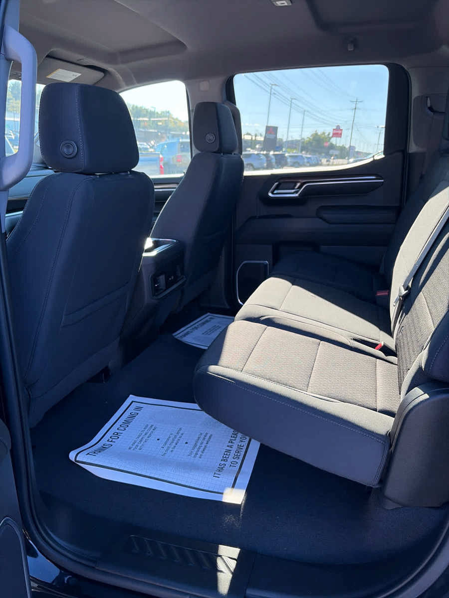 Used 2022 Chevrolet Silverado 1500 RST AWD/4WD image 28