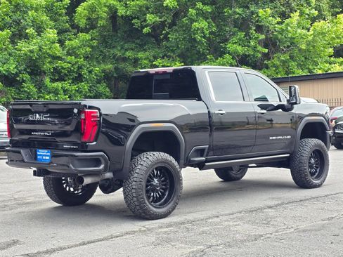 Used 2024 GMC Sierra 2500 Denali Ultimate w/ Max Trailering Package AWD/4WD image 7