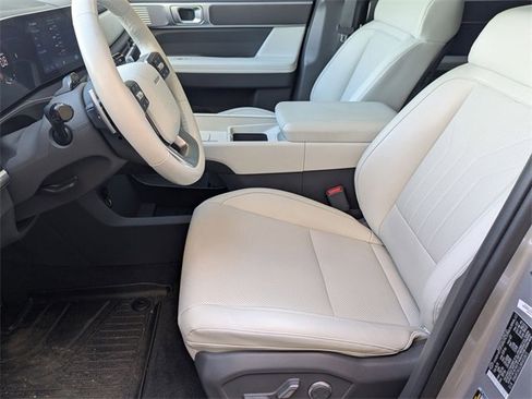 Used 2024 Hyundai Santa Fe SEL image 21