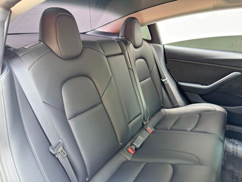 Used 2023 Tesla Model 3 Standard Range RWD image 37