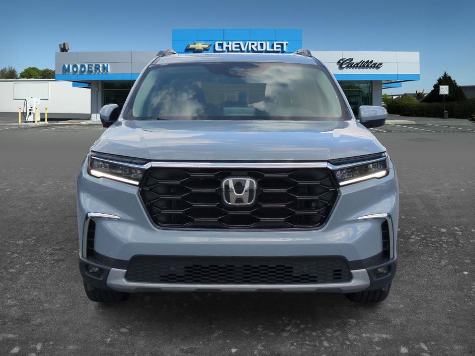 Used 2024 Honda Pilot Touring image 8