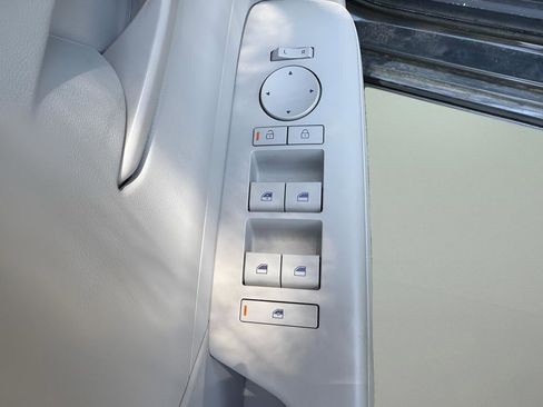 Certified 2024 Hyundai Kona SEL FWD image 16