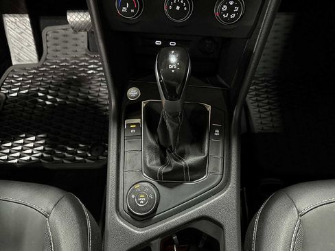 Used 2022 Volkswagen Taos SE image 31