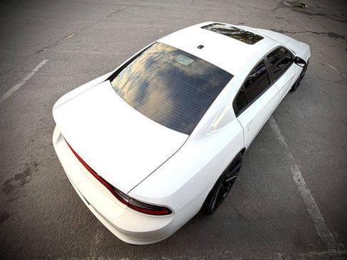 Used 2020 Dodge Charger SXT w/ Leather Interior Group RWD image 8