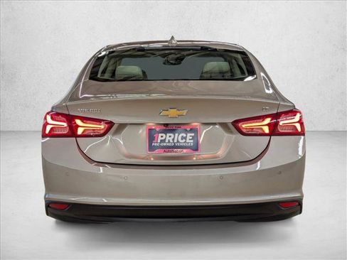 Used 2024 Chevrolet Malibu LT image 6