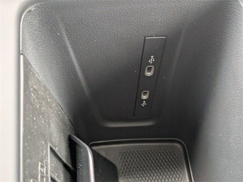 New 2026 Volkswagen Tiguan SE R-Line image 25